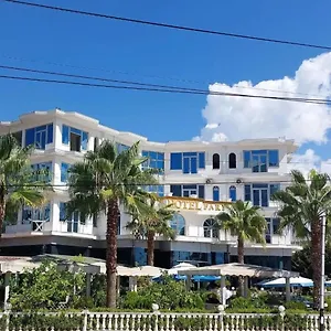 *** Hotel Fari Albanien